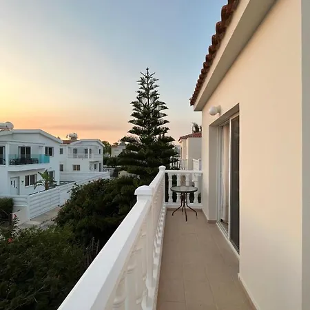 Sea View In Agia Thekla וילה איה נאפה