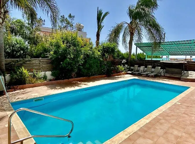 Sea View In Agia Thekla ヴィラ *